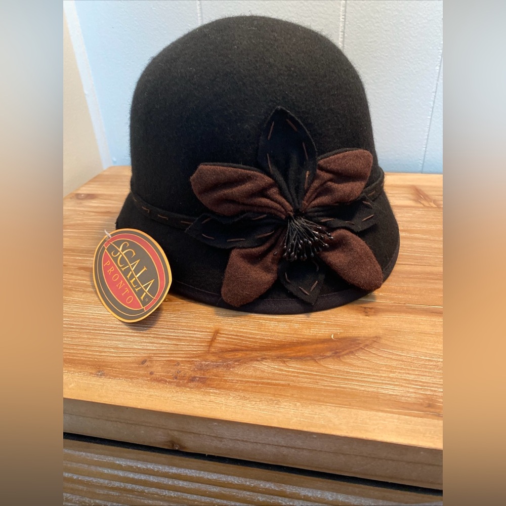 SCALA Pronto 100% Wool FeltedCloche Hat Black Brown Flower Beaded Accent Vintage